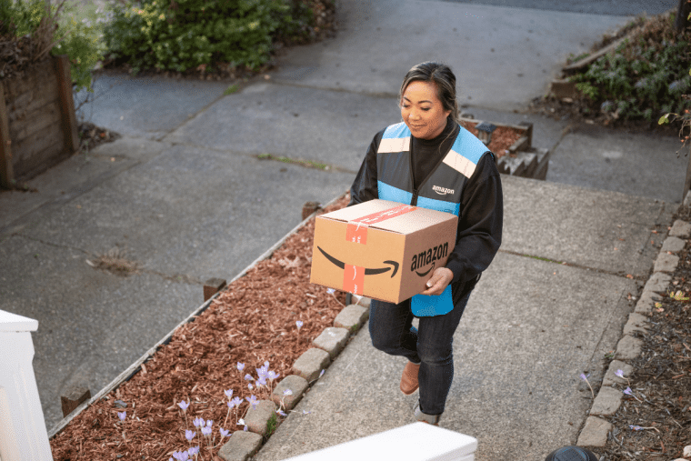 amazon uses AI for delivery
